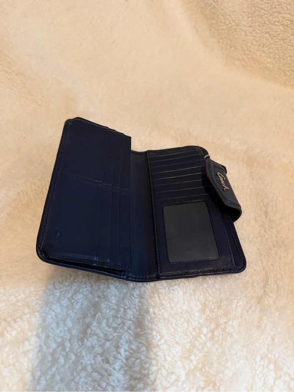 Designer-Style Navy and Black Circular Pattern Women’s Wallet